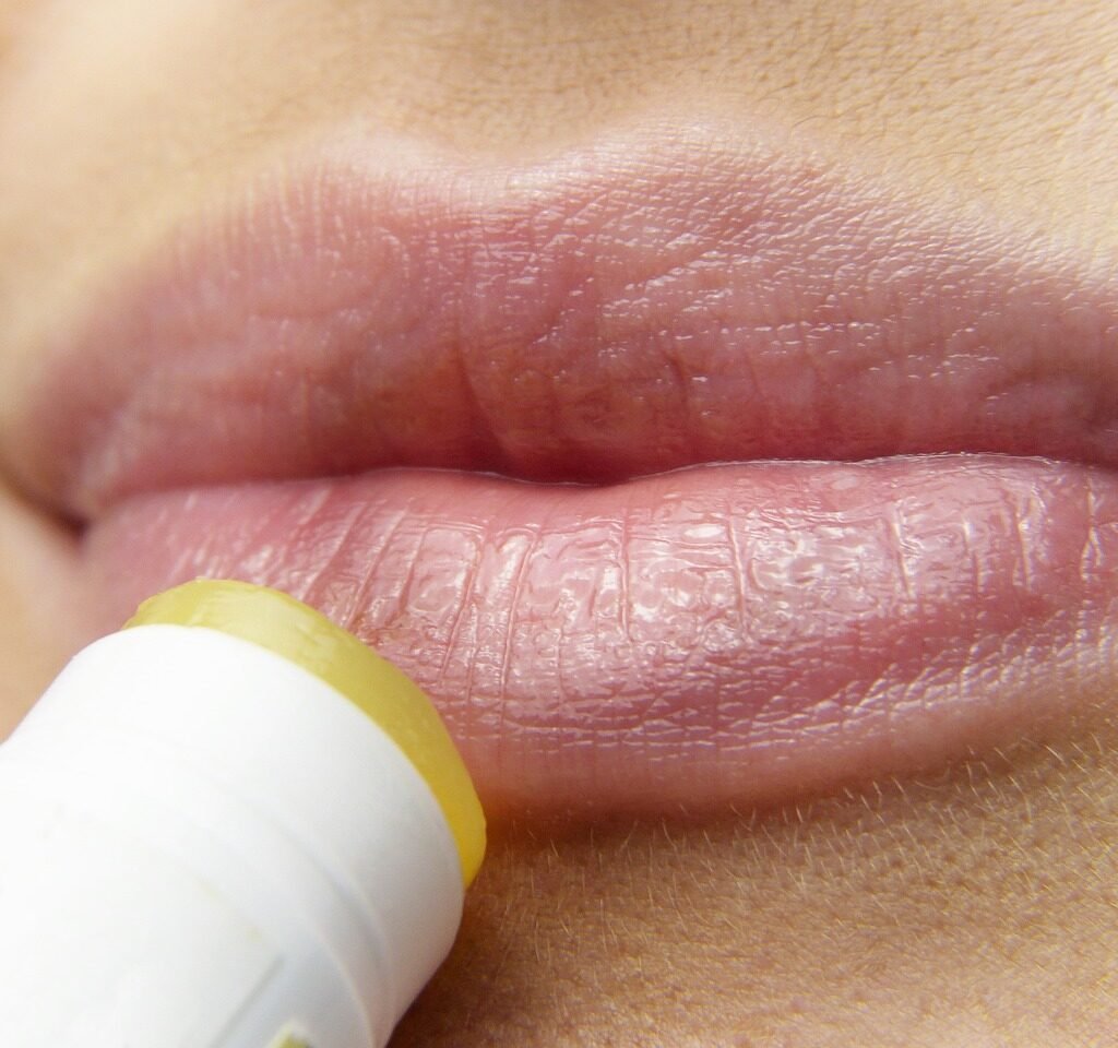 lips, lip care, lipstick-3141753.jpg